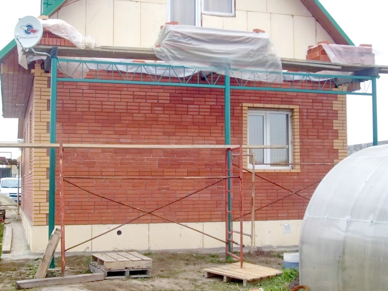 Строительство дома из кирпича в Новосибирске.